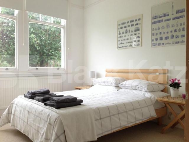 			NEW INSTRUCTION, 2 Bedroom, 1 bath, 1 reception Apartment			 Kirkstall Road, Telford Park/Streatham Hill 